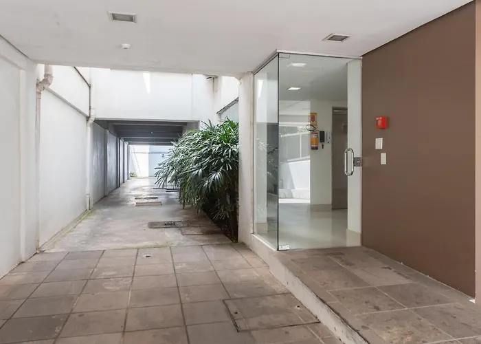 Rua Casemiro De Abreu, 199 Apartment